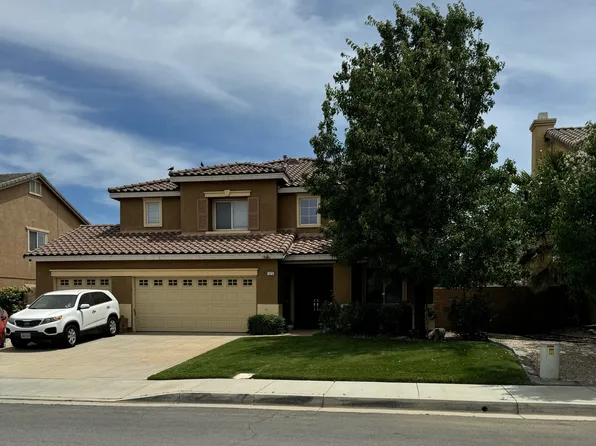 1870 Amargosa Dr, Palmdale, CA 93551