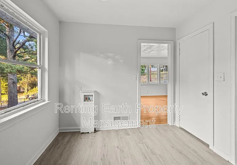 712 84th St S — Photo 12