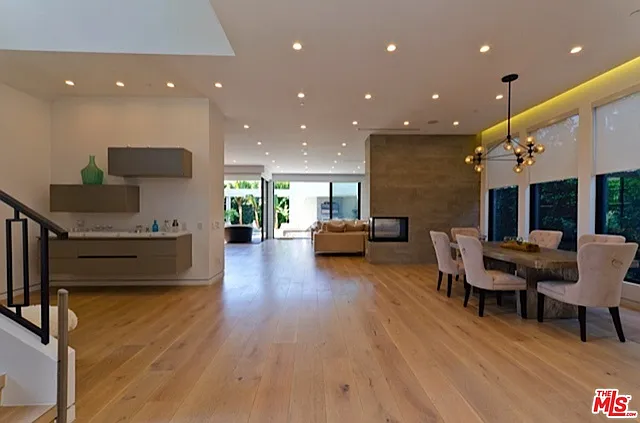 307 S Sycamore Ave — Photo 5