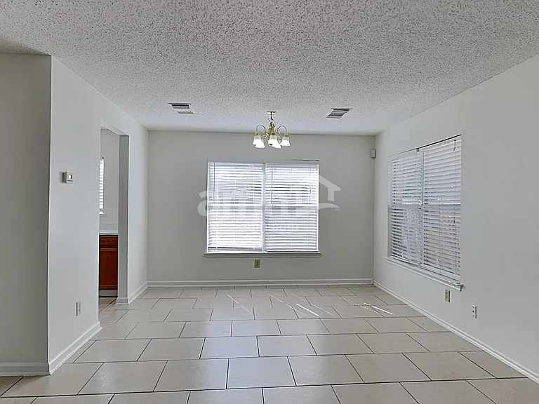 8043 Cantura Mls — Photo 4