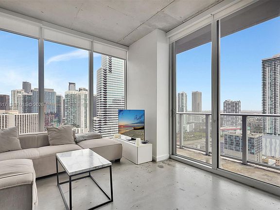 2nd image of 151 SE 1st St APT 2511