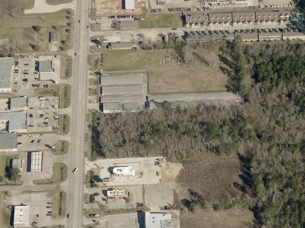 28700 Walker Rd S, Walker, LA 70785