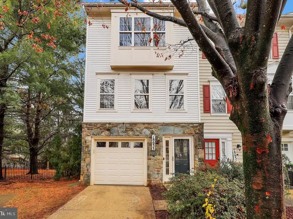 18633 Village Fountain Dr, Germantown, MD 20874