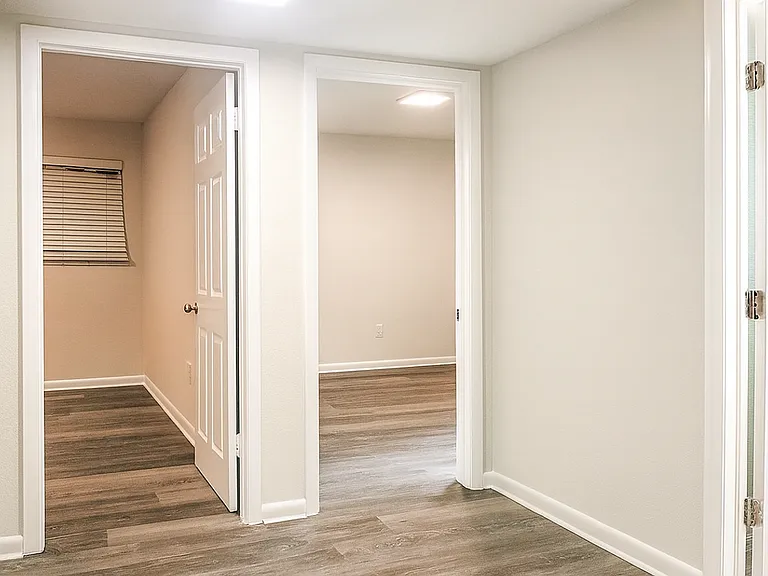 409 SW 8th Ave — Photo 8