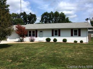 208 Edwin St, Brighton, IL 62012