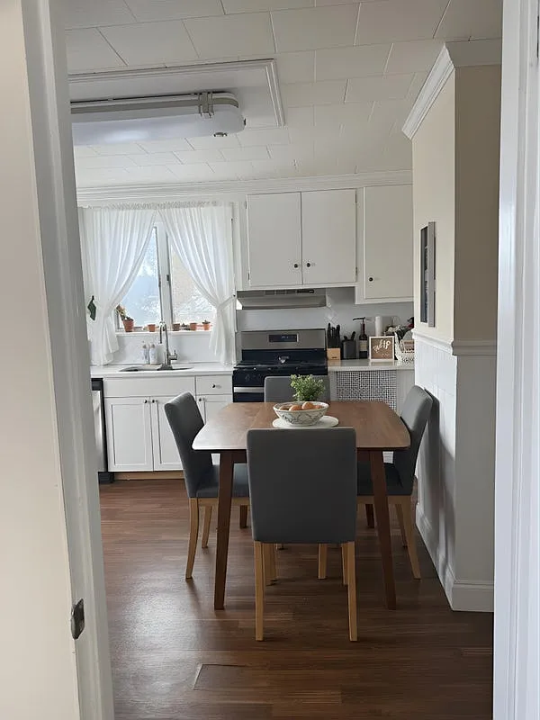 4 bed, 1500 sqft, $1,000 — Photo 4
