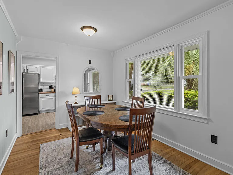 5475 Lauradell Ave — Photo 21