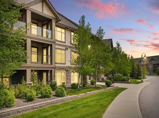 45 W Aspenmont Hts SW #24, Calgary, AB T3H0E6