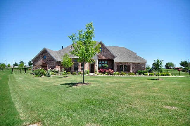 1st image of 6596 Lark Cir