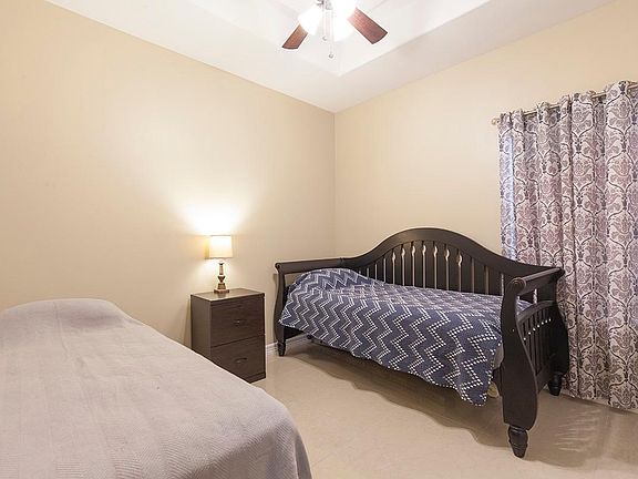 3rd image of 2511 E Franklin Ave APT 4