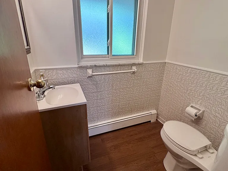 17 Avonwood Blvd — Photo 17