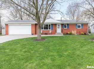 633 5th Ave W, Andalusia, IL 61232