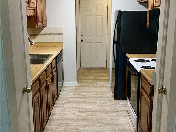 5th image of 6105 Lake Joanne Dr