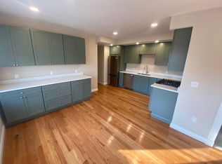 42 Almont St APT 1R, Medford, MA 02155