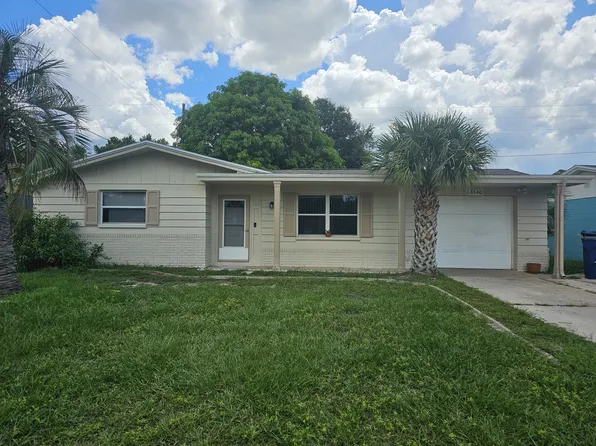 3340 Beacon Square Dr, Holiday, FL 34691