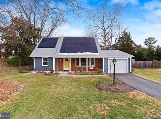 13124 Pavilion Ln, Fairfax, VA 22033