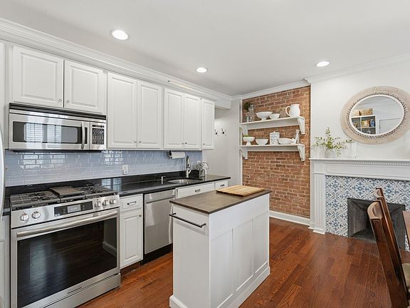 4th image of 405 Bloomfield St APT 2