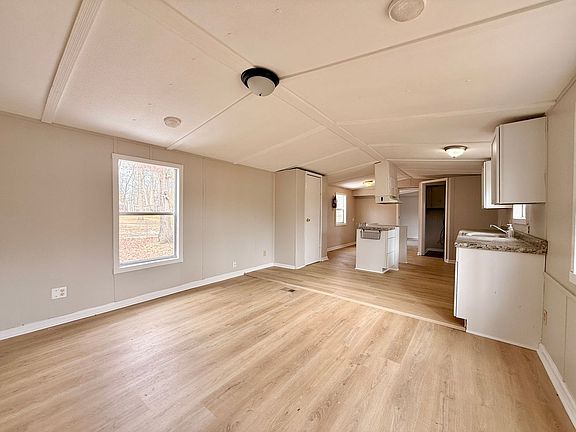 4th image of 7150 Samuel Dr