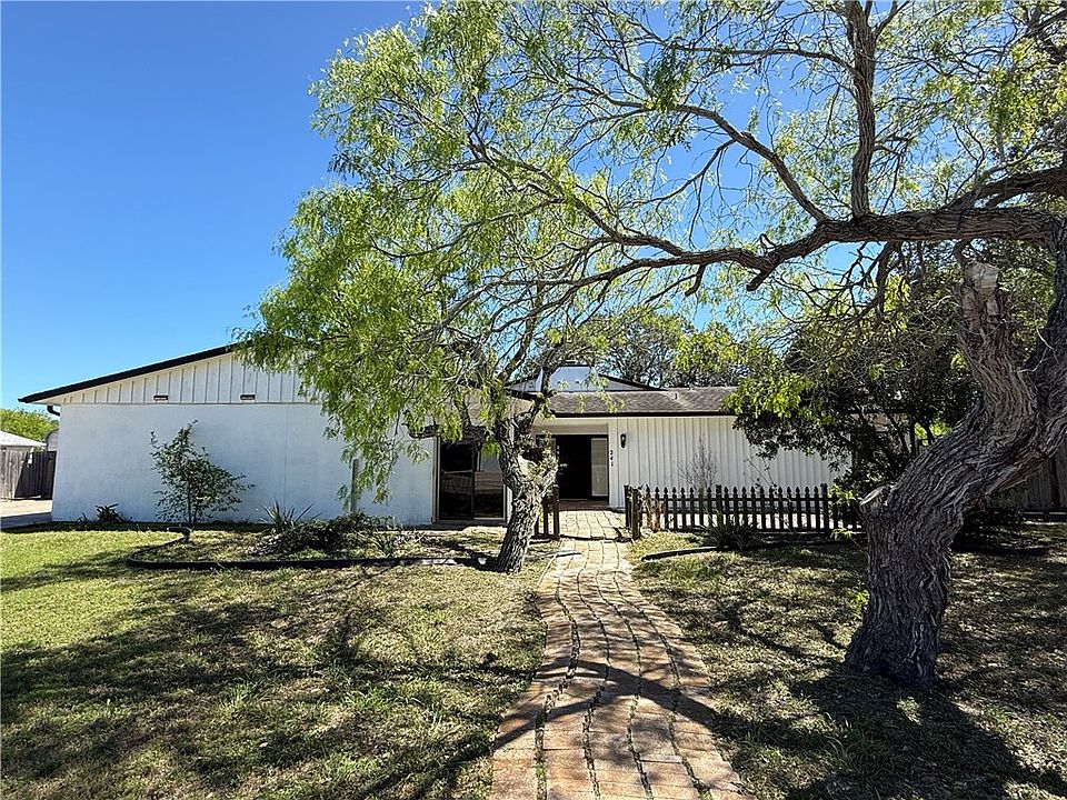 1st image of 241 Chenoweth Dr