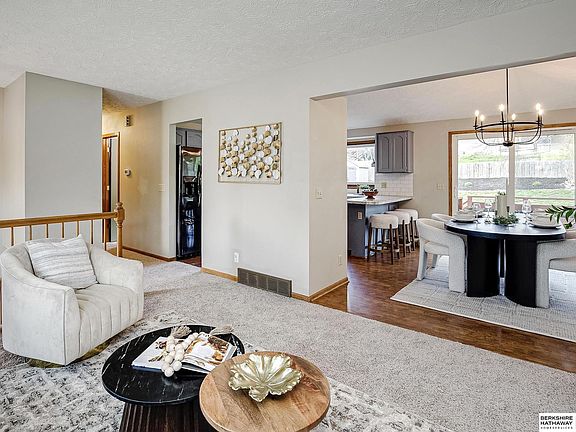 4th image of 5110 N 126th St