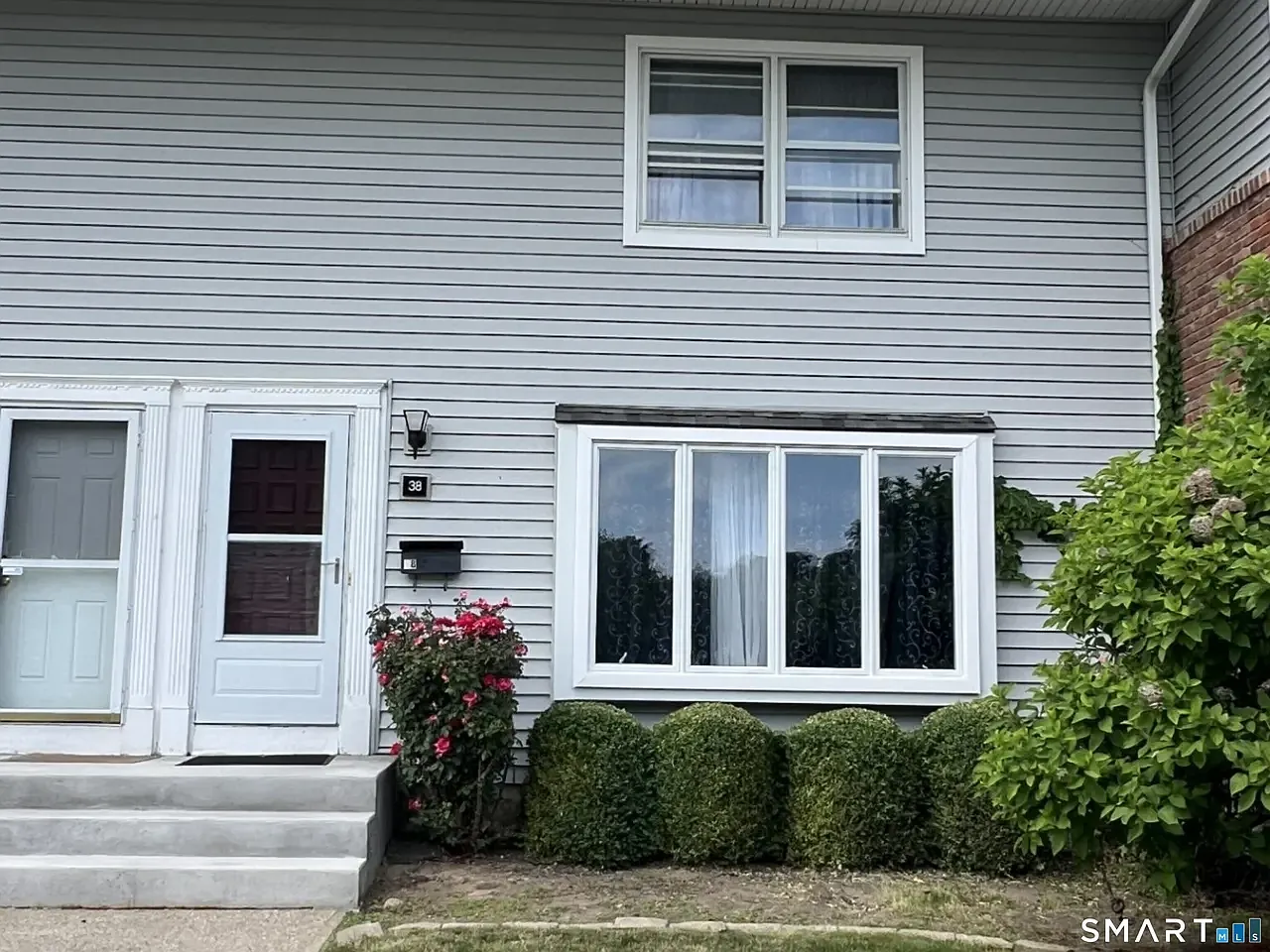 2 bed, 1144 sqft, $2,850 — Photo 1
