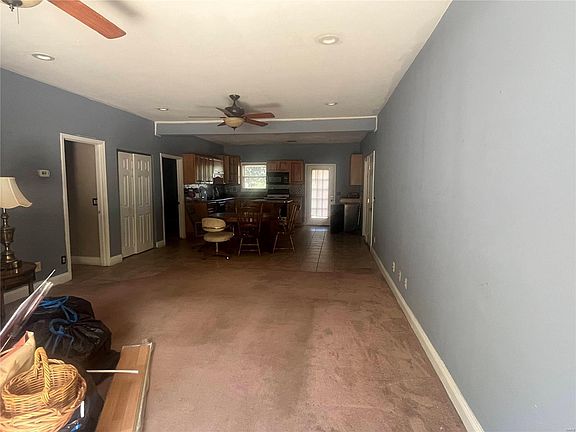 2nd image of 43646 Willow Ln