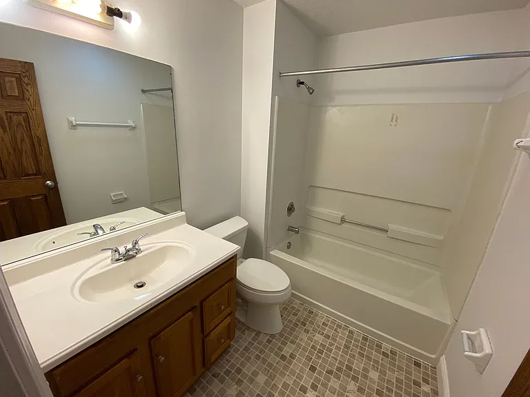 E 13th Ave 171 GW2 — Photo 23