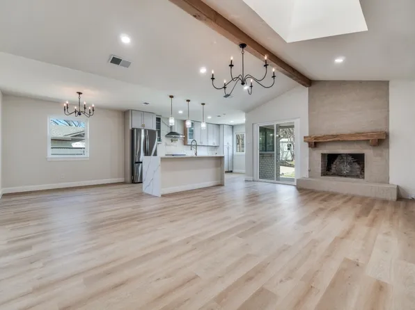 9008 Flicker Ln, Dallas, TX 75238