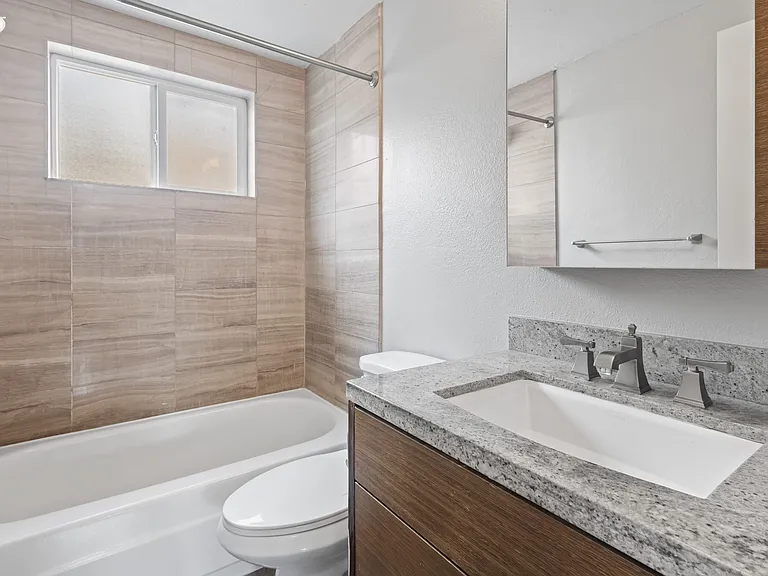 Pearl Apartments — Photo 40