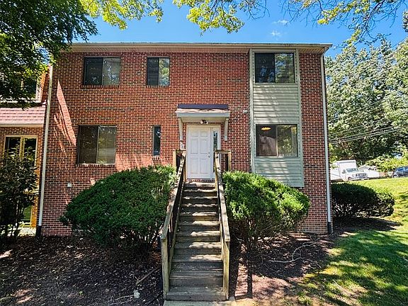 2nd image of 1716 Donlee Dr