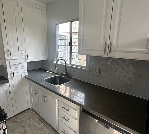 2nd image of 1632 W 84th St #1/2