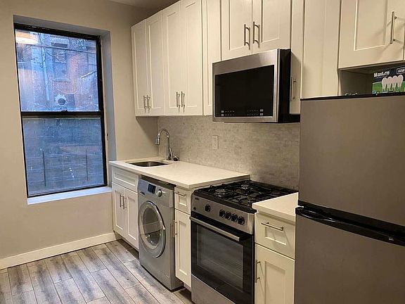 2nd image of 204 E 112th St #A