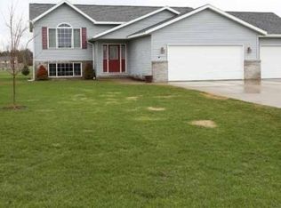 2201 Conestoga Ln, Mosinee, WI 54455