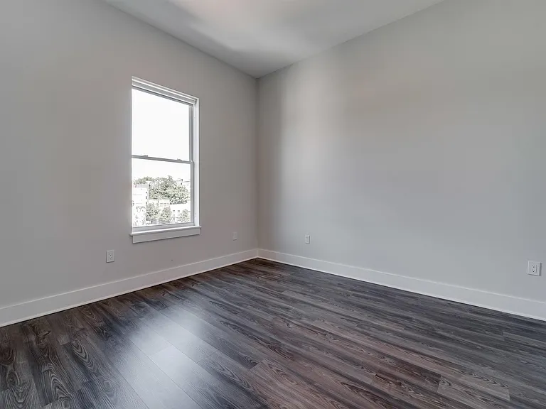 660 Grand St #314 — Photo 13