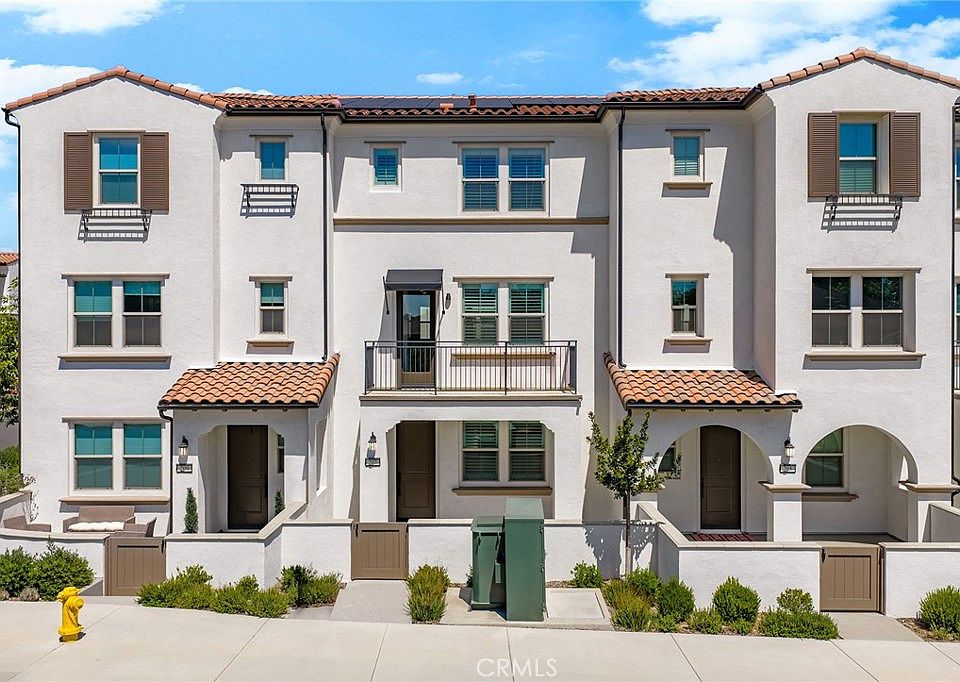 1st image of 207 Colby Cir