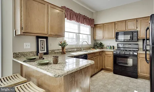 5511 Village Center Dr Photo 1