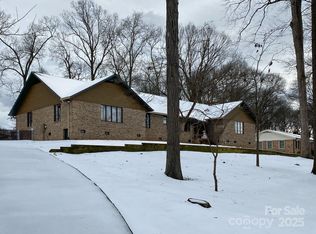 114 Old Mine Rd, Mount Holly, NC 28120