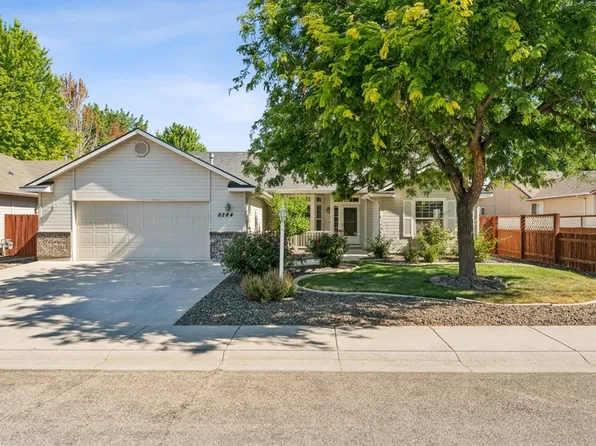 8284 W Galactic Ct, Boise, ID 83709