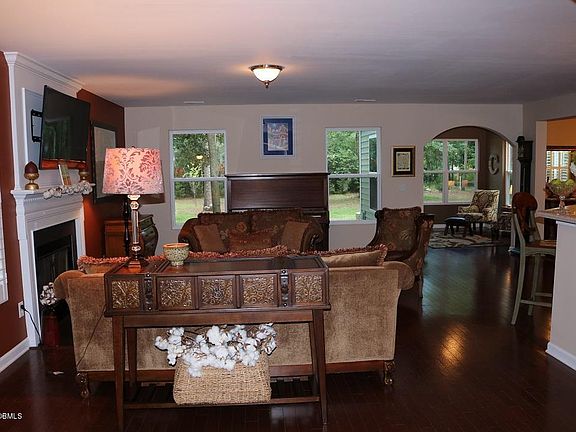 4th image of 14 Oleander Drive