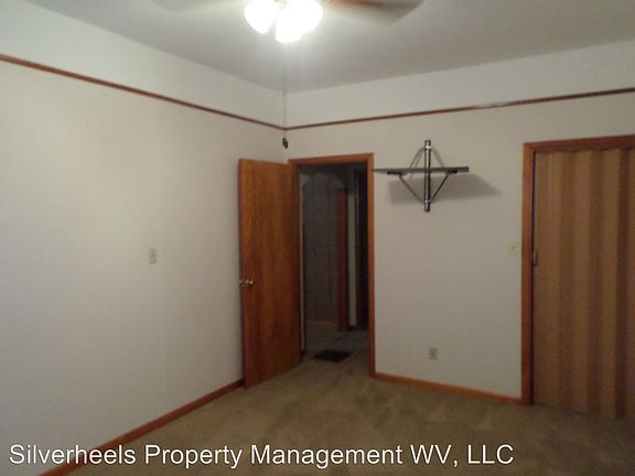 5th image of 503 Putnam St