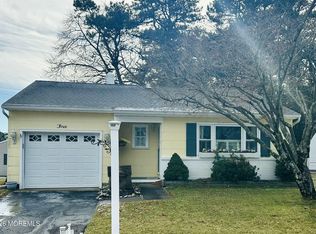 3 Caldwell Drive, Toms River, NJ 08757