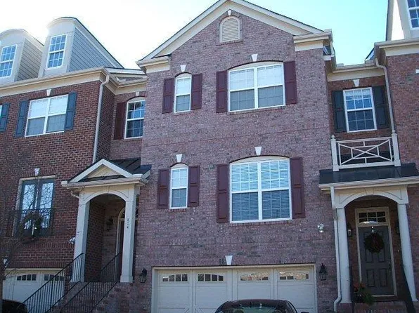 414 Weatherbrook Way, Cary, NC 27513