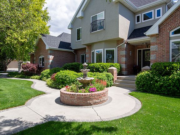 4th image of 5843 W Avonmore Cir