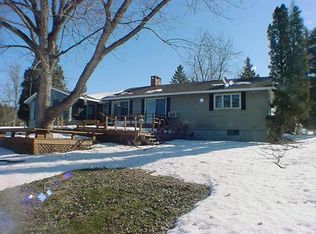 48 Black Point Rd, Ticonderoga, NY 12883