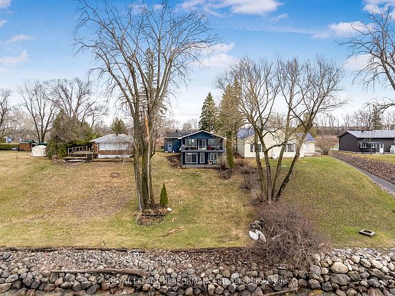 3rd image of 922 Lalonde Rd