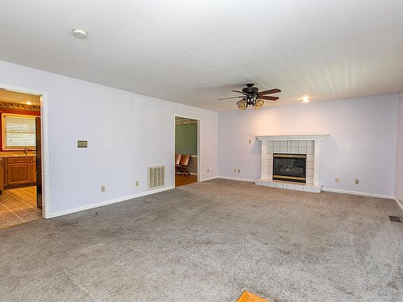 2nd image of 1040 Crimson Creek Dr