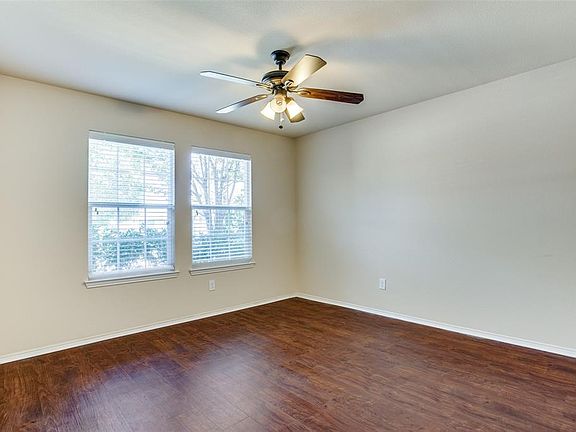 4th image of 2324 Loreto Dr