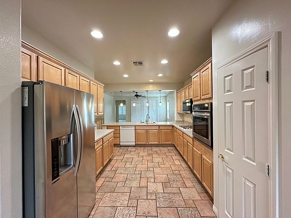 5th image of 3572 Ridge Meadow St