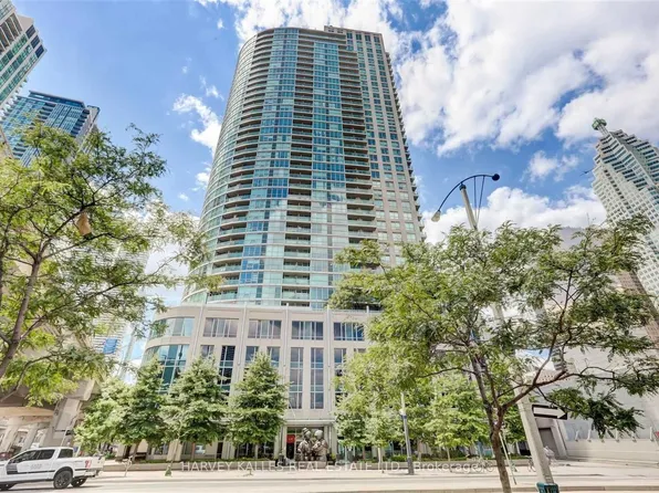 18 Yonge St, Toronto, ON