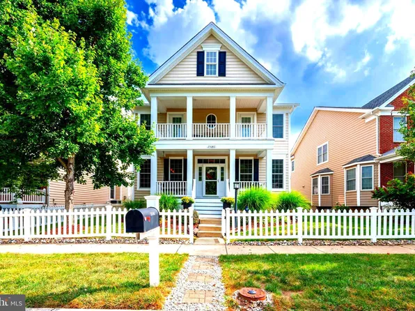 25142 Justice Dr, Chantilly, VA 20152